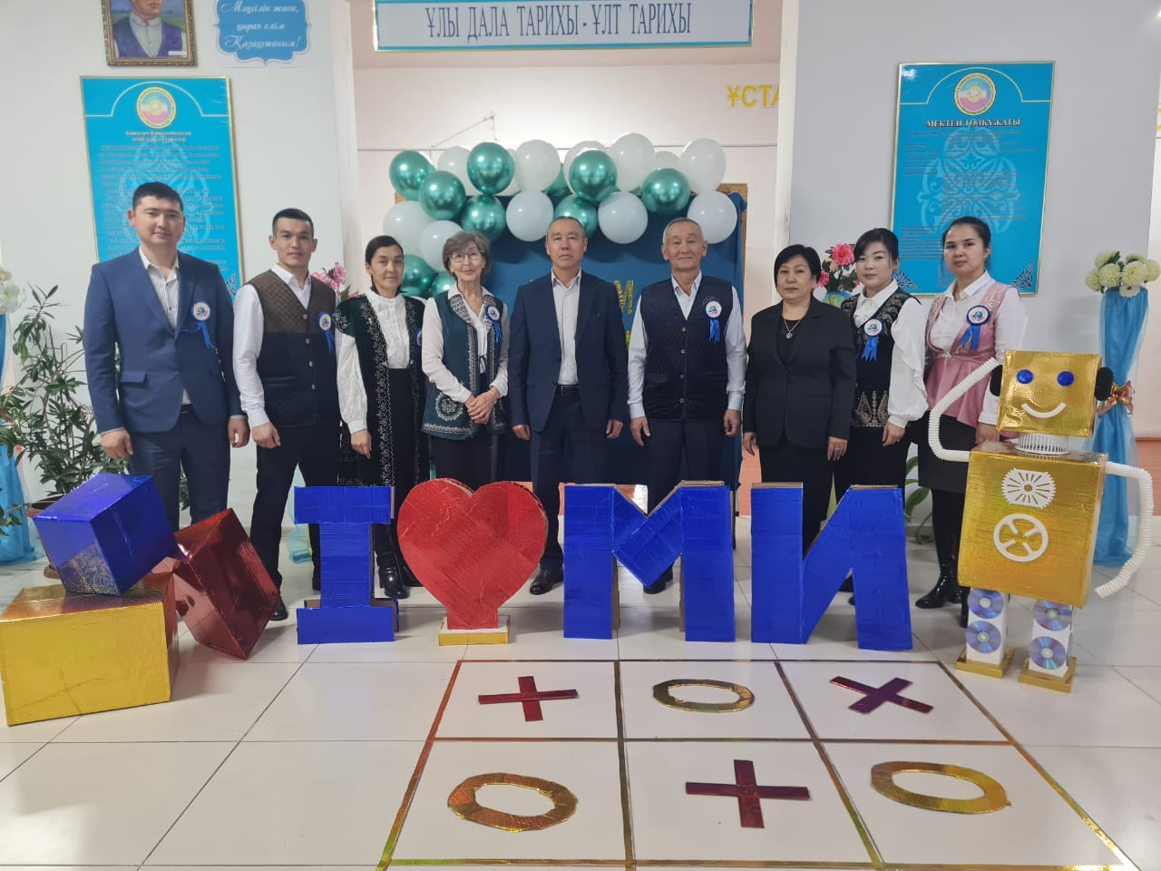 "Ғылым-бәсекенің басқышы" тақырыбындағы  әдістемелік айлығының ашылуы өткізілді.