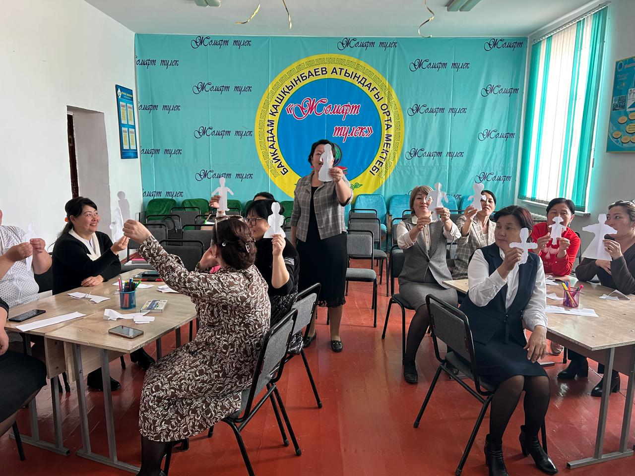 «Отбасы мен мектептің өзара әрекеттесуі арқылы білім алушылардың қауіпсіздігін қамтамасыз ету аспектілері» тақырыбында факультатитвтік  сабақ өткізілді.